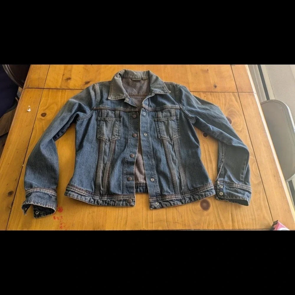 Caslon Womens Blue Faded Denim Trucker Jacket Contrast Piping‎ Size M